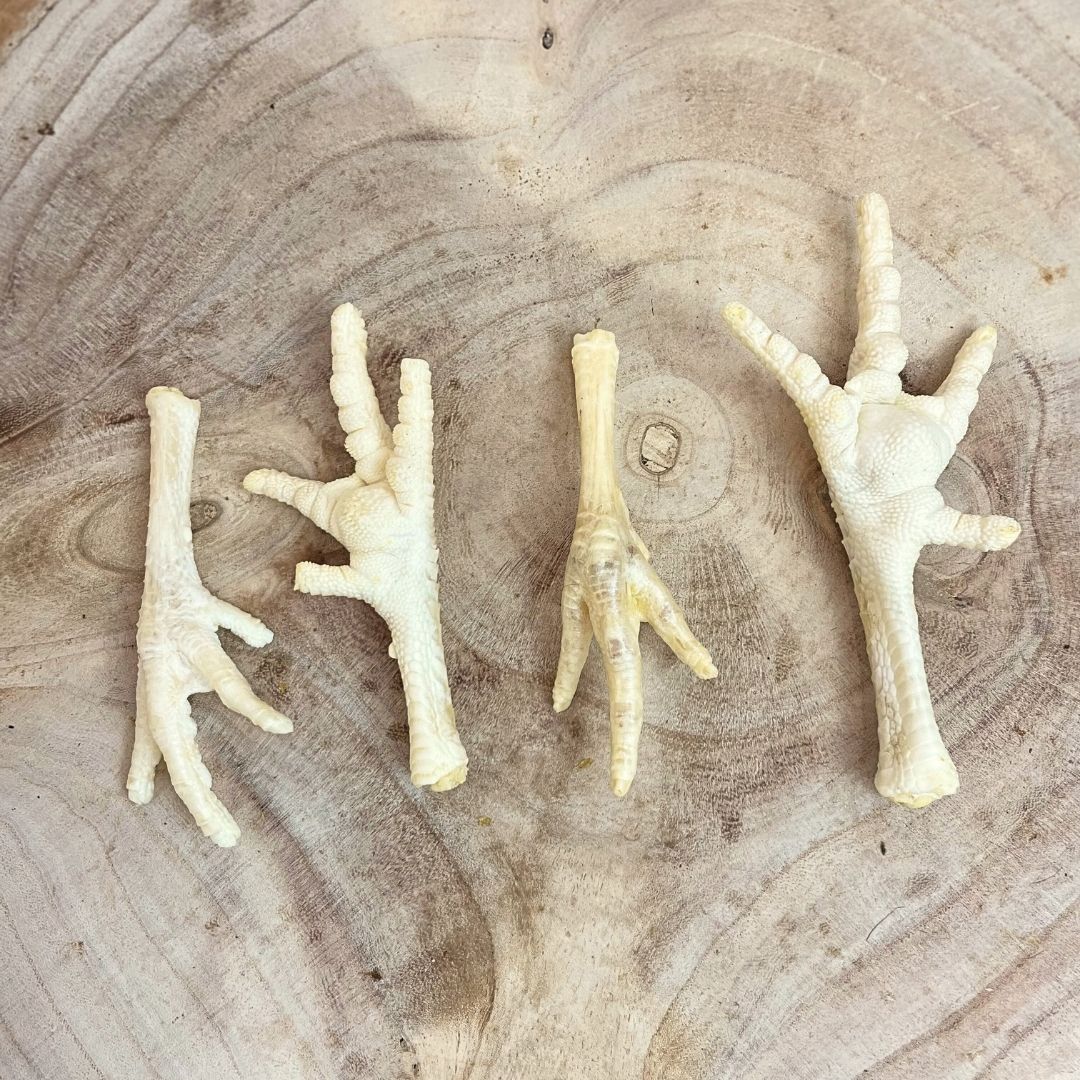 Sallywags Natural Puffed Chicken Feet (Pack of 8)