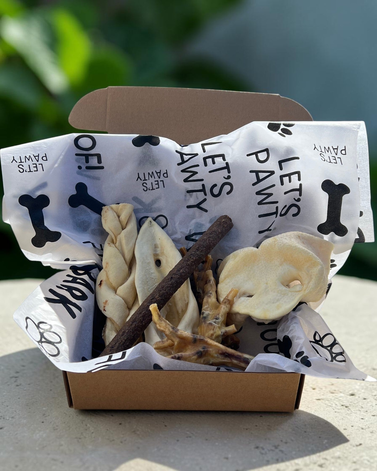Farm Feast Natural Treat Box